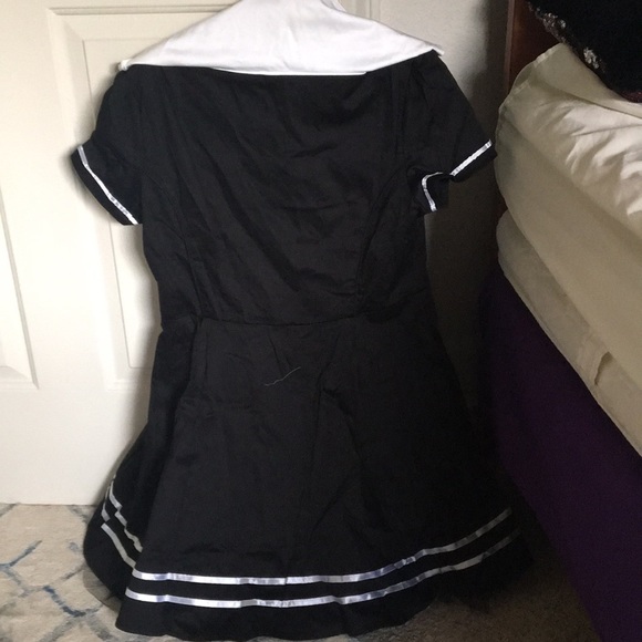 Doll like dress - Picture 2 of 2